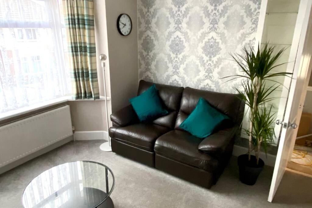 Spacious 2 Bed Apt Sleeps 4 Near Bournemouth Beach Exteriér fotografie